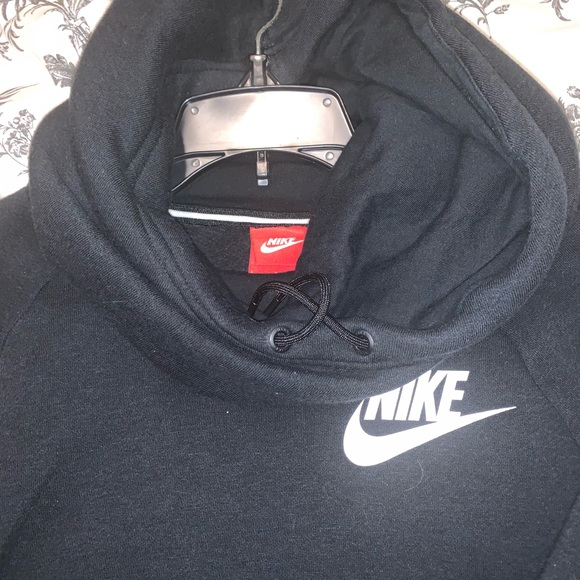 Nike funnel neck hoodie - Picture 2 of 3